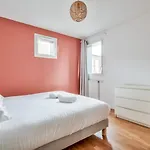 Apartamento Lovely 2br Flat With Terrace Near Bus & Tram Station